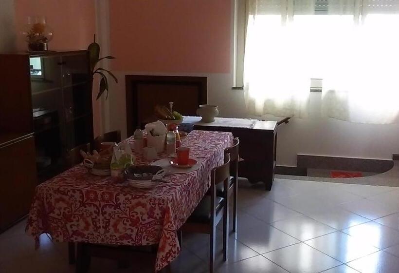 اتاق استاندارد با تخت بزرگ, B&b Panorama Cagliari