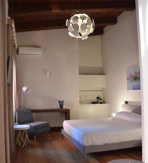 Номер Стандарт, Casarealia