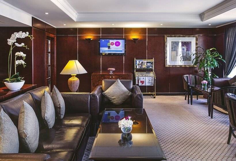 Номер Deluxe, Corniche Hotel Abu Dhabi