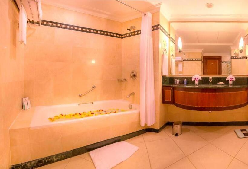 Президентский Люкс, Corniche Hotel Abu Dhabi