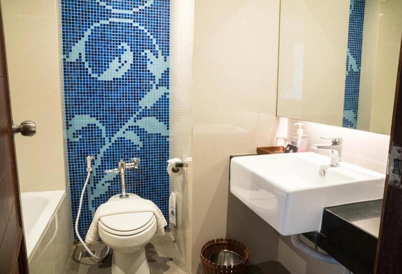 Triplo Superior Vista Mar, Grand Jomtien Palace Hotel   Sha Extra Plus
