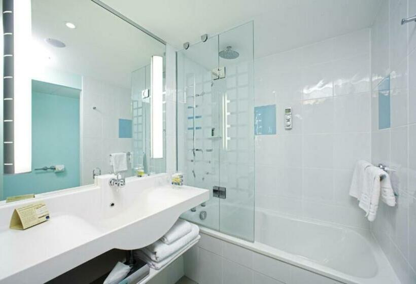 Номер Стандарт, Novotel Edinburgh Centre