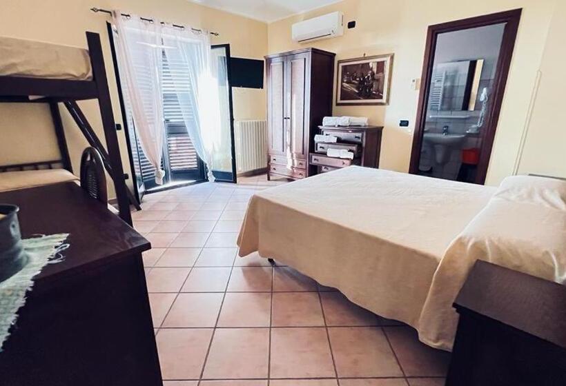 Семейный Номер Вид на Море, B&b Casale Pietrantica Tropea