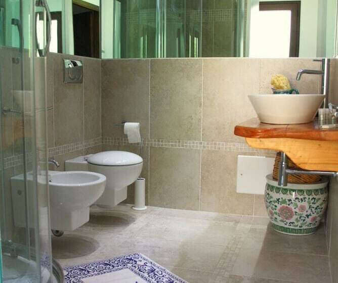 Четырехместный Номер Стандарт, Hibiscus Villasimius B&b