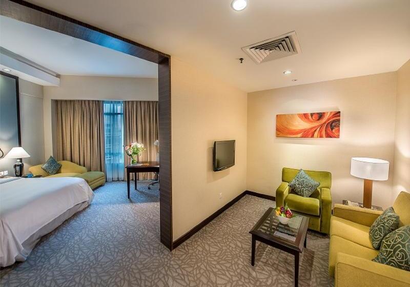 Номер Deluxe, Eastin Hotel Kuala Lumpur