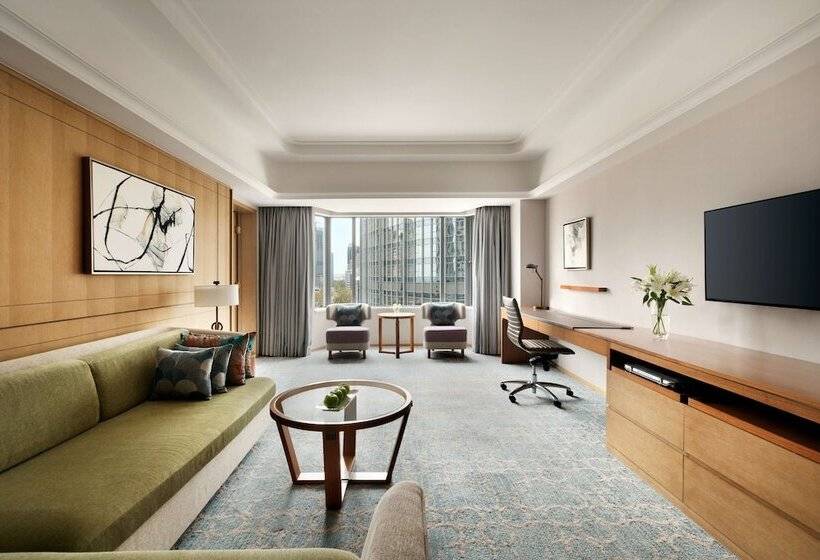 Президентский Люкс, Shangri La Qingdao   May Fourth Square