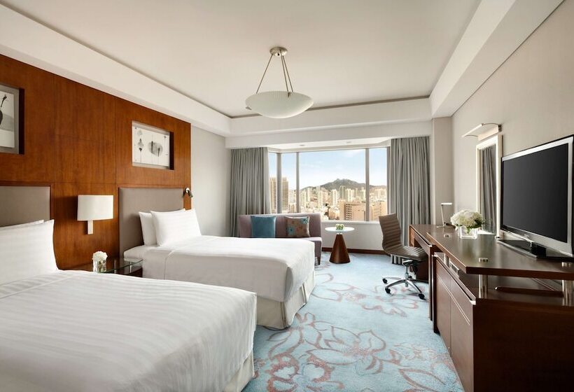 Номер Deluxe, Shangri La Qingdao   May Fourth Square
