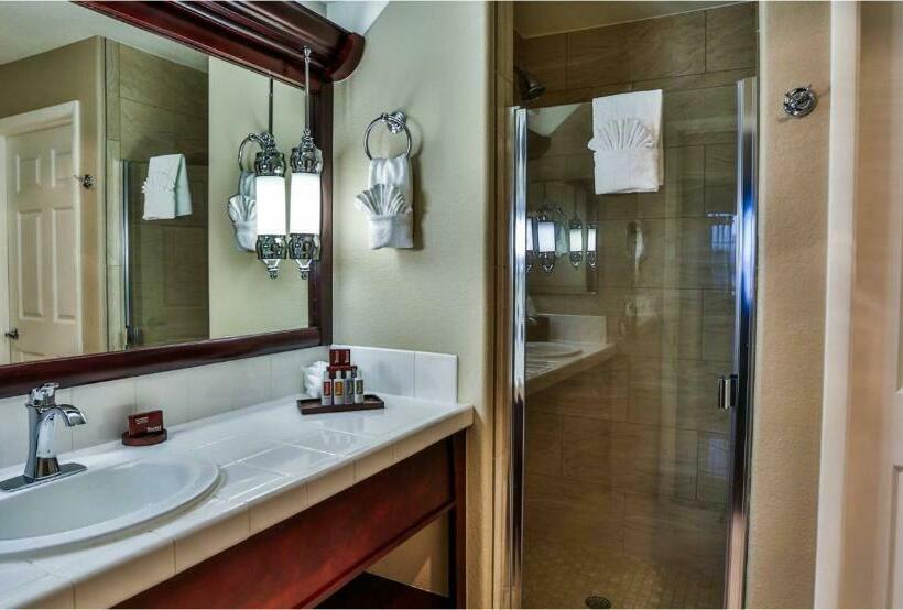 Deluxe Suite King Bed, Tuscany Suites & Casino