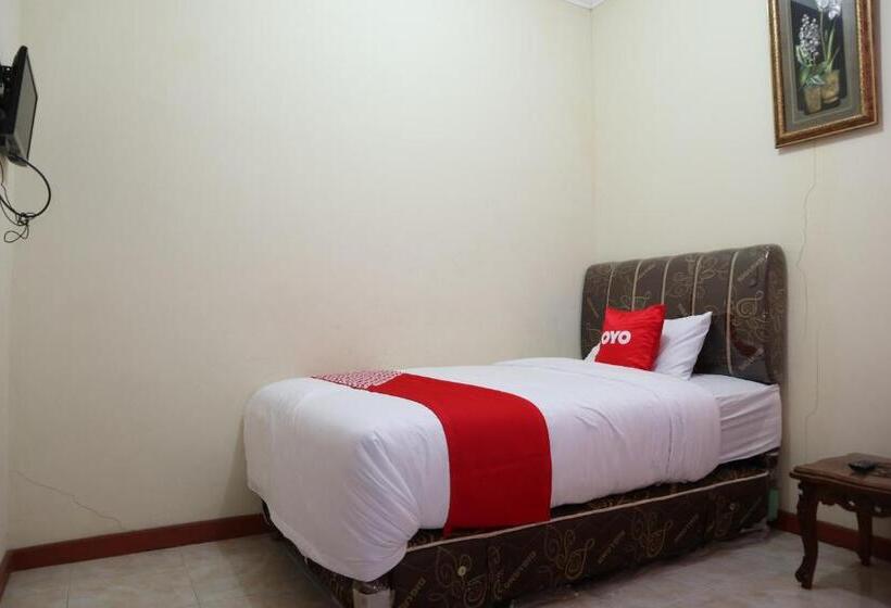 Pokój Standard Jednoosobowy, Reddoorz Syariah At D Rizs Homestay