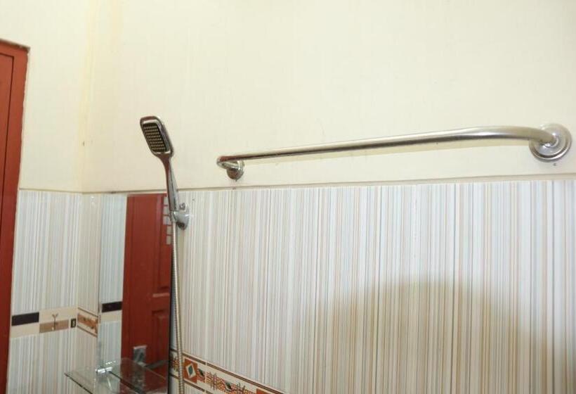 Номер Стандарт Индивидуальный, Reddoorz Syariah At D Rizs Homestay