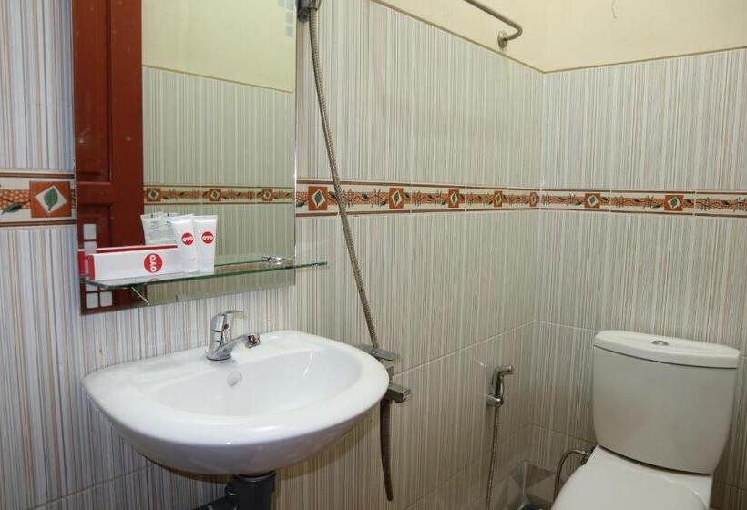 Семейный Номер Deluxe, Reddoorz Syariah At D Rizs Homestay