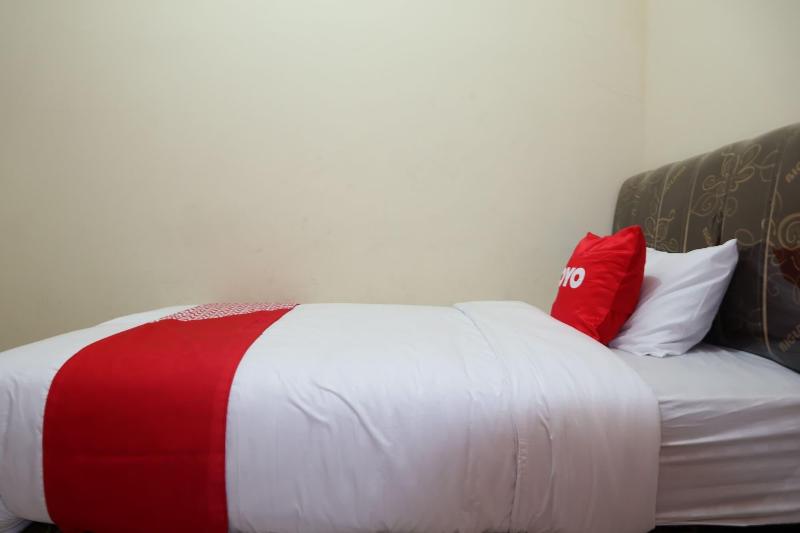 Pokój Standard Jednoosobowy, Reddoorz Syariah At D Rizs Homestay