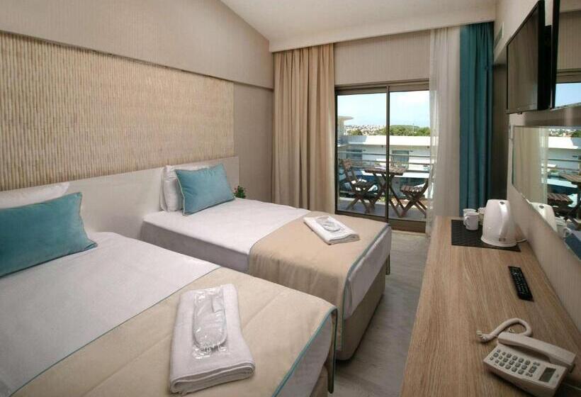 Номер Deluxe, The D Hotel Spa & Resort