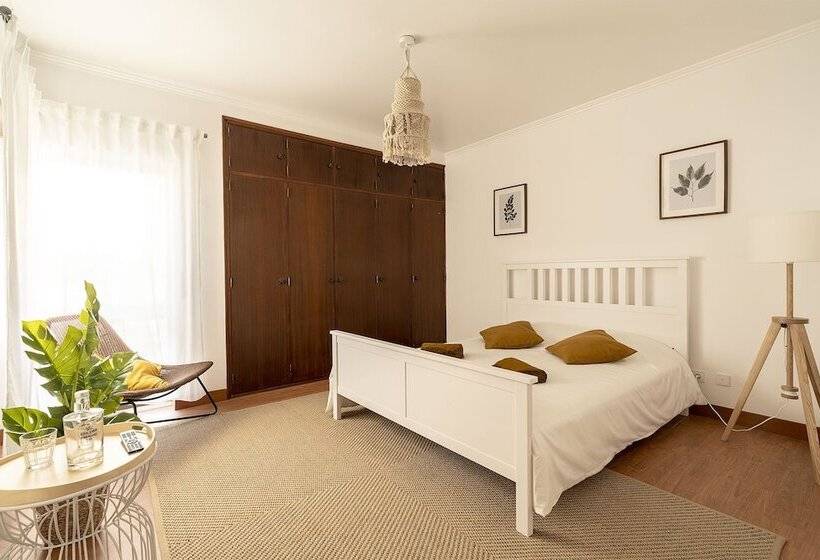Дом 4 Спальни, Ericeira Paradise House&suites