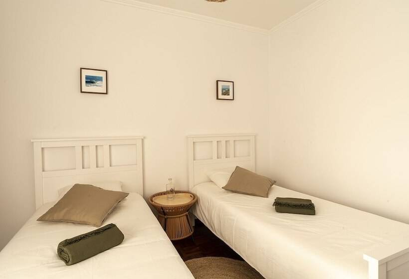 Дом 4 Спальни, Ericeira Paradise House&suites
