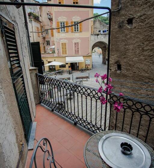اتاق لوکس سه تخته, Antico Pozzo Bed And Breakfast