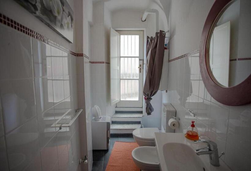 اتاق لوکس سه تخته, Antico Pozzo Bed And Breakfast