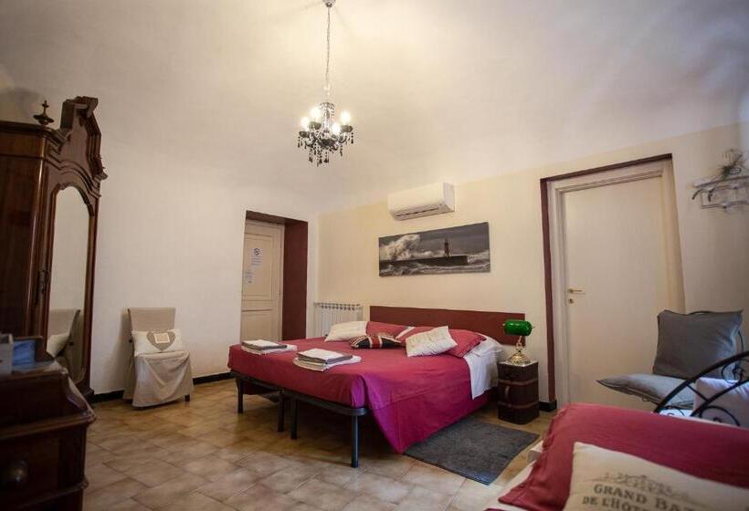 اتاق لوکس سه تخته, Antico Pozzo Bed And Breakfast