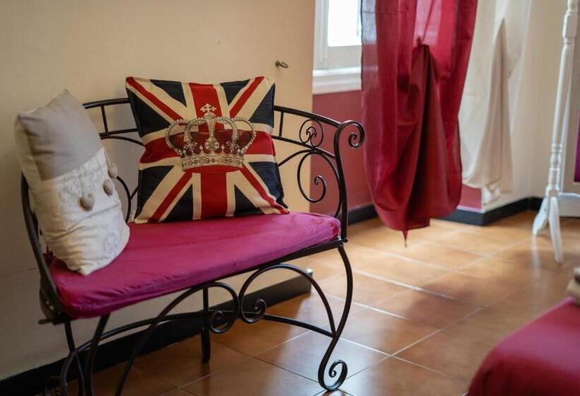 اتاق استاندارد سه تخته با سرویس بهداشتی مشترک, Antico Pozzo Bed And Breakfast