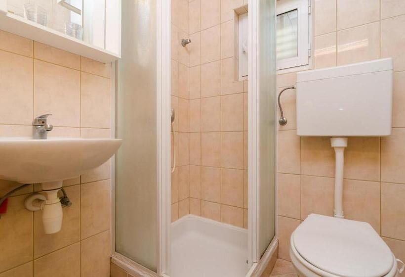 Classic room with balcony, Guesthouse Sobra
