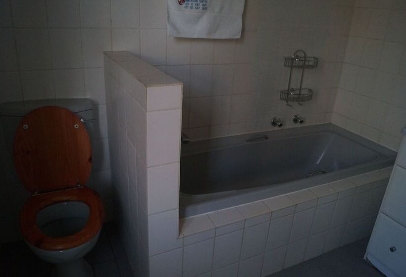 اتاق خانوادگی, Miraton Eastgate Suites