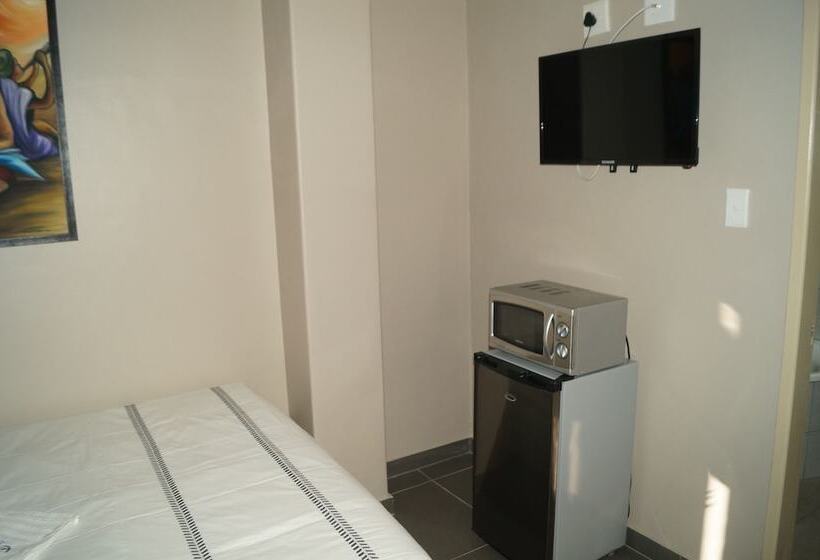 Quarto Familiar, Miraton Eastgate Suites