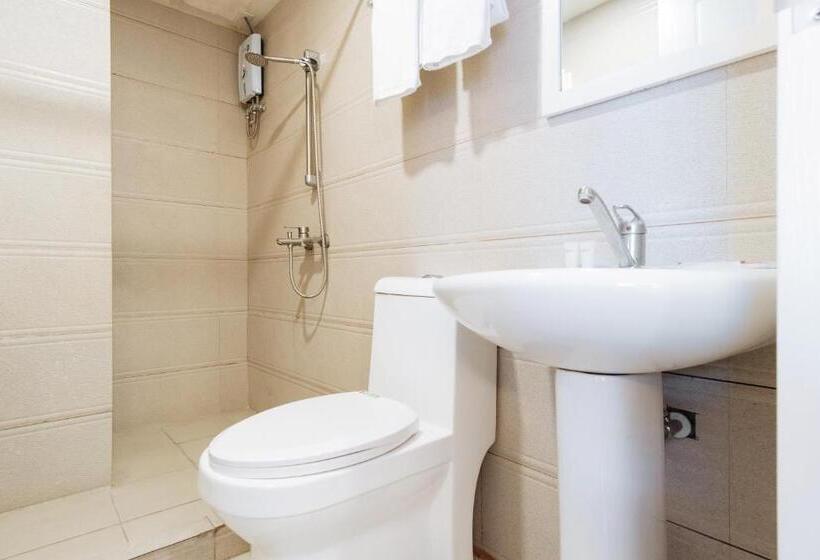 Трехместный Номер Deluxe, Northpointe Residences