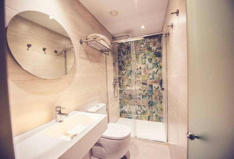 اتاق استاندارد چهار تخته, Hostal Marlasca