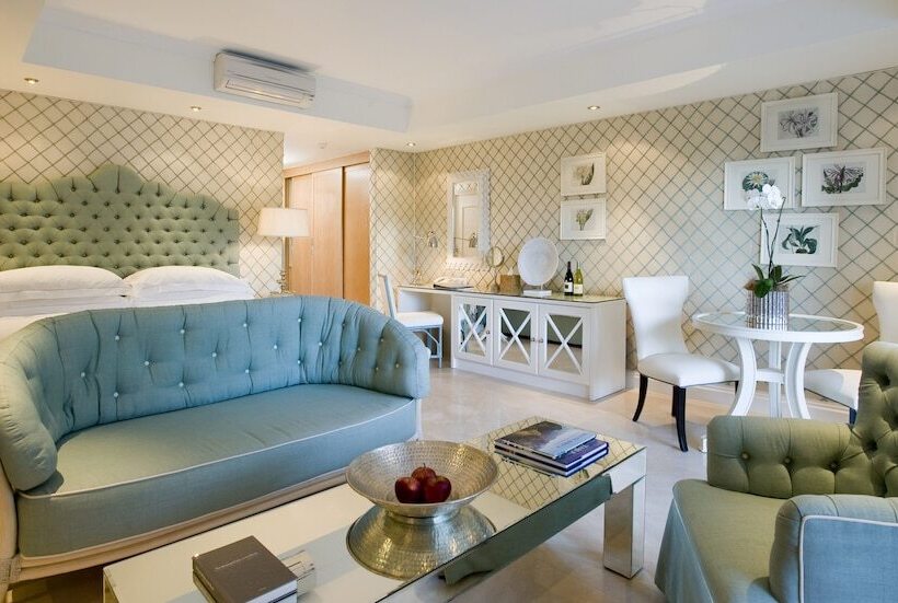 Номер Deluxe, Twelve Apostles Hotel & Spa