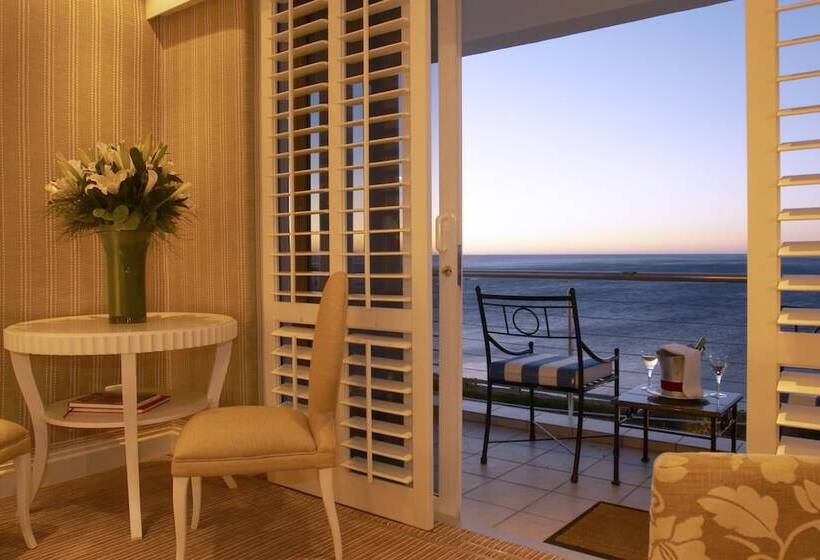 Номер Superior Вид на Море, Twelve Apostles Hotel & Spa