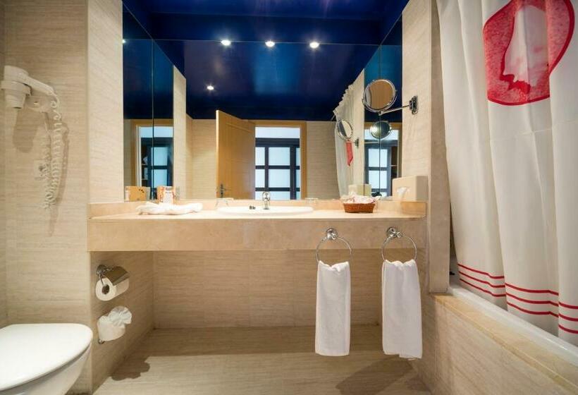Quarto Familiar, Costa Calero Thalasso & Spa
