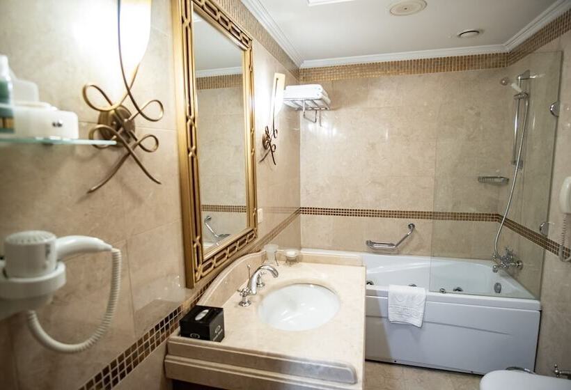 Deluxe Triple Room, Eresin Hotels Sultanahmet   Boutique Class