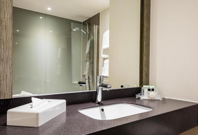 标准三人间, Holiday Inn Chester South, An Ihg