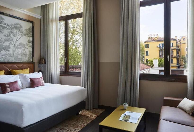 Люкс Кровать Кинг, Indigo Venice   Sant Elena, An Ihg