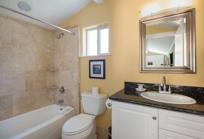 침실 1개 주택, Sea Breeze Inn  Pacific Grove