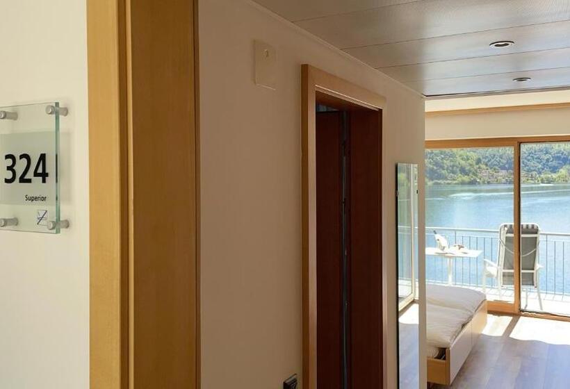 Номер Superior, Tresa Bay