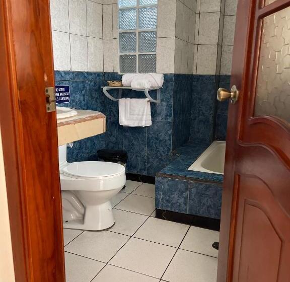 Номер Стандарт, House Center