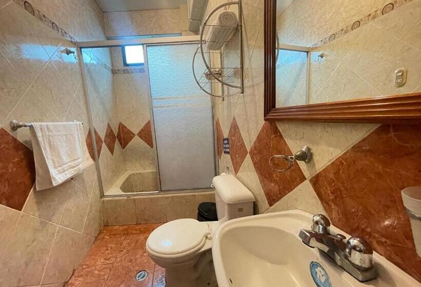 Номер Стандарт, House Center