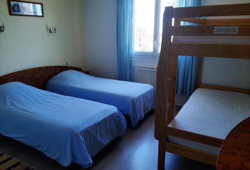 Четырехместный Номер Стандарт, Home Des Pins Sarl