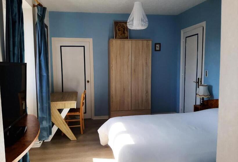 Трехместный Номер Классика, Home Des Pins Sarl