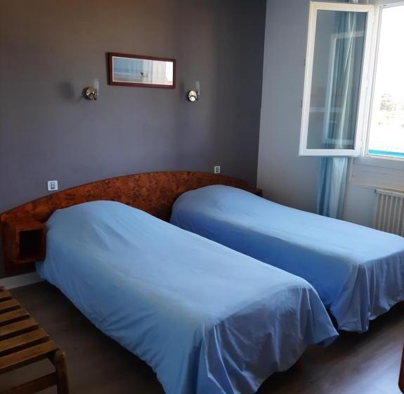 Четырехместный Номер Классик, Home Des Pins Sarl