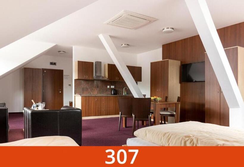 수피리어 트리플 룸, Sisi Pension