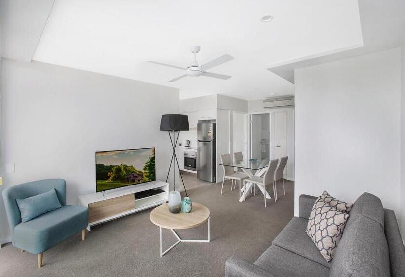 2 베드룸 인테리어 아파트, Direct Collective   Sea Breeze Mooloolaba