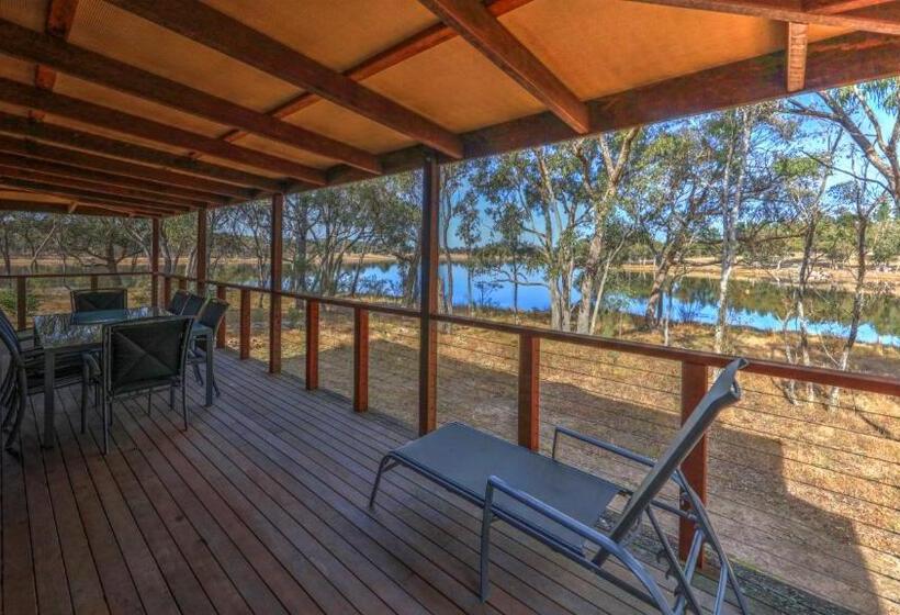Апартаменты 2 Спальни, Sommerville Valley Tourist Park & Resort