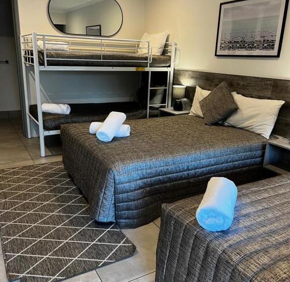 패밀리 스위트, Y Motels Gympie