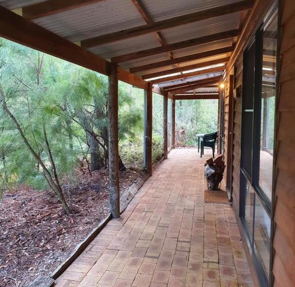 오두막, Little River Farm Cottages
