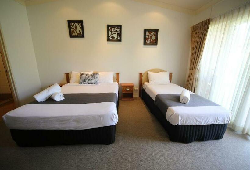 豪华房间, Emerald Explorers Inn