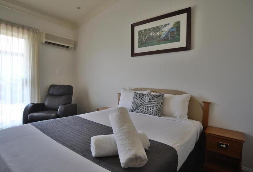 套房, Emerald Explorers Inn