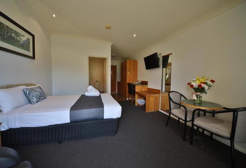 套房, Emerald Explorers Inn