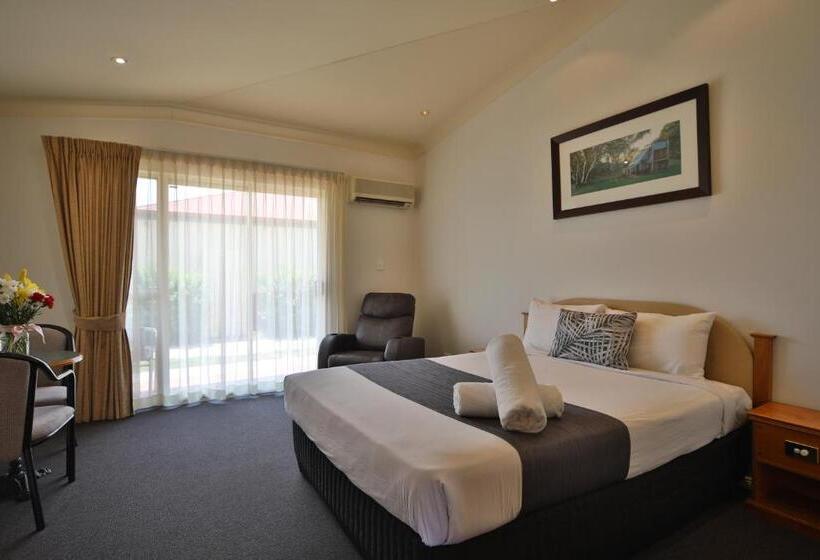 스위트, Emerald Explorers Inn